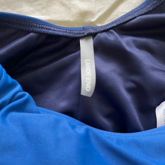 Lands End Chlorine Resistant Tugless Tank Size 10 - Picture 3 of 5